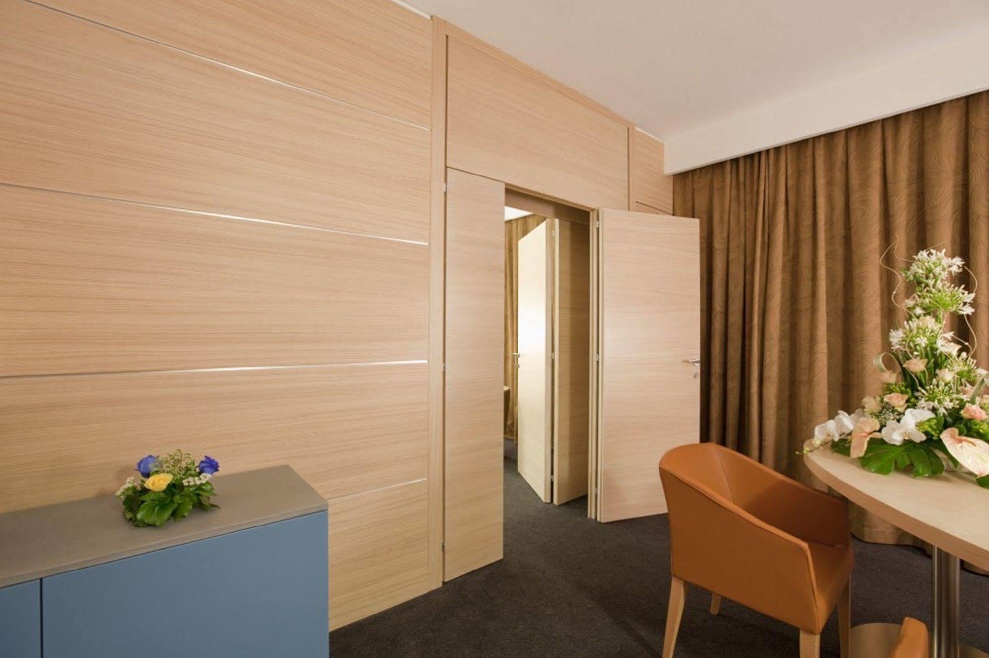 Centrum Palace Hotel & Resorts Campobasso Exterior photo
